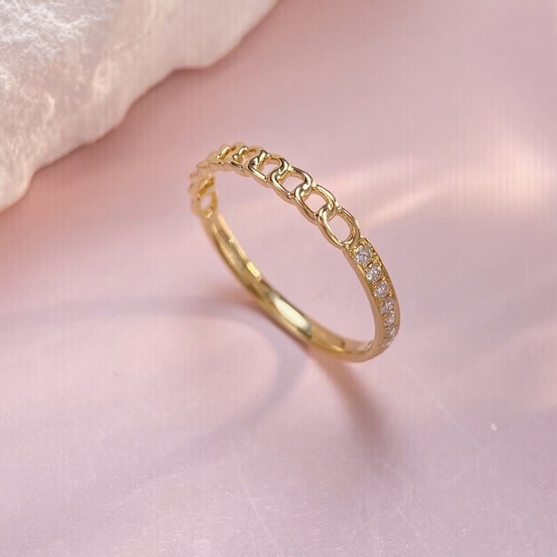 9K-Lab Grown Diamond Ring
