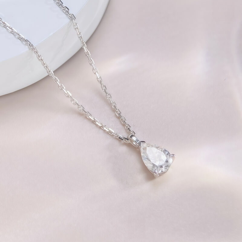 18K-Natural Diamond Necklace
