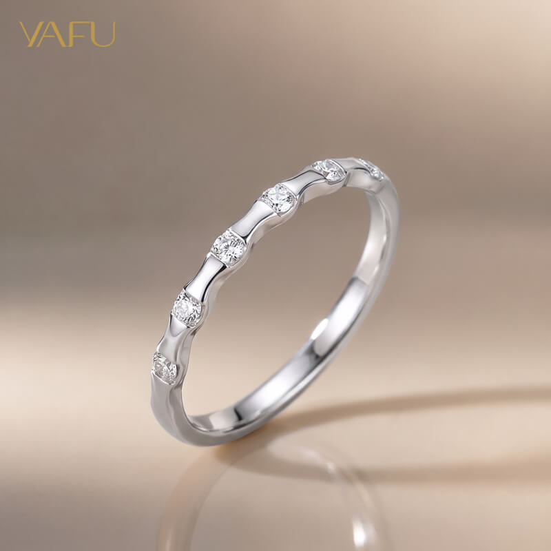 9K-Lab-Grown Diamond Ring